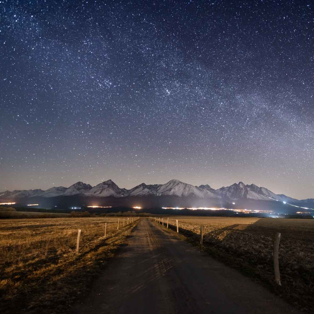 vei i fjellet, overføring fra Zakopane til Krakow om nattenweg in de bergen, transfer van Zakopane naar Krakow 's nachts