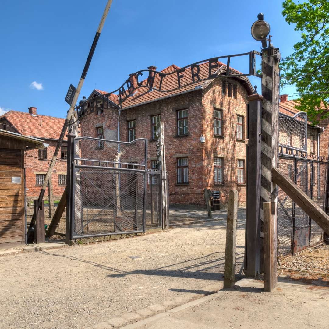 auschwitz-birkenau gate .