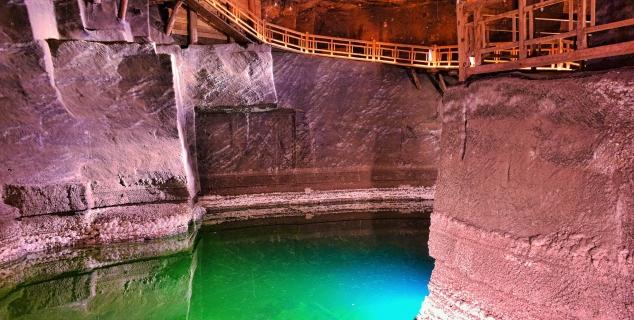 krakow kopalnia soli wieliczka podziemne jezioro